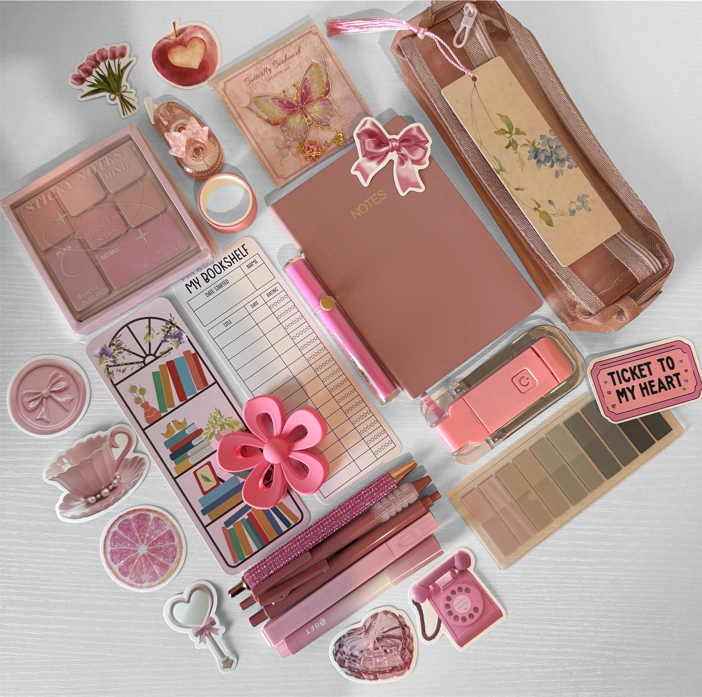 Sweet Pink 🩷🦄🍧 Bookish Bundle